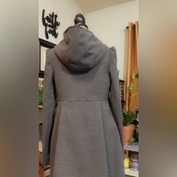 Charming Charcoal Gray Girl’s ROTHSCHILD Winter Coat. - Picture 5 of 7